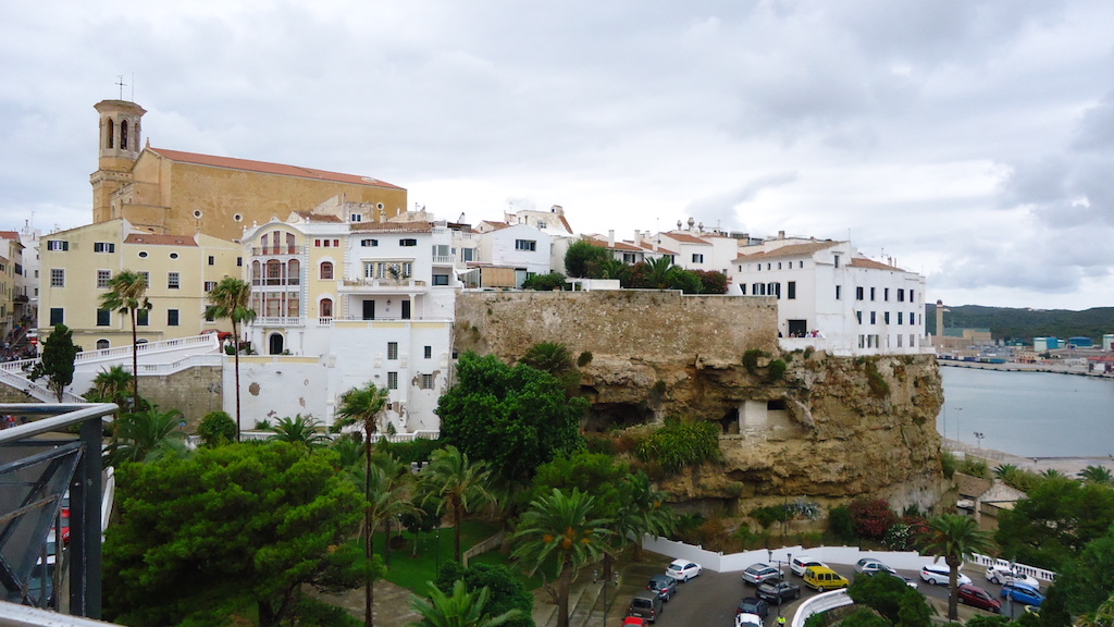 La capital de Menorca, Mahón tiene mucho que ver. Piérdanse por sus calles, es todo un placer. © Itxaso Pedrueza.