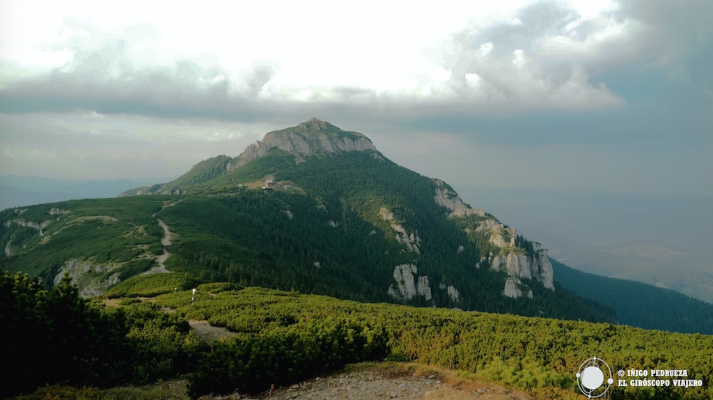 EL pico del monte Ceahlau llega a los 1907 metros. ©Iñigo Pedrueza.
