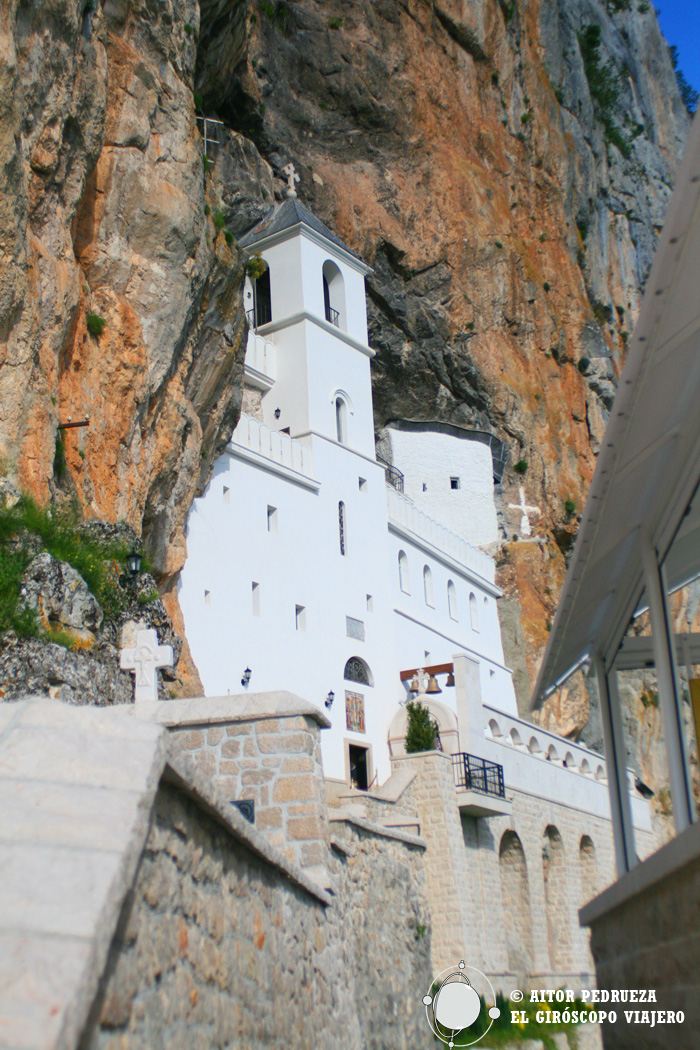 Monasterio de Ostrog en Montenegro