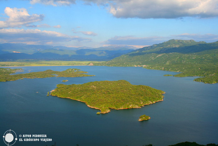 Panorámica del Lago Slansko