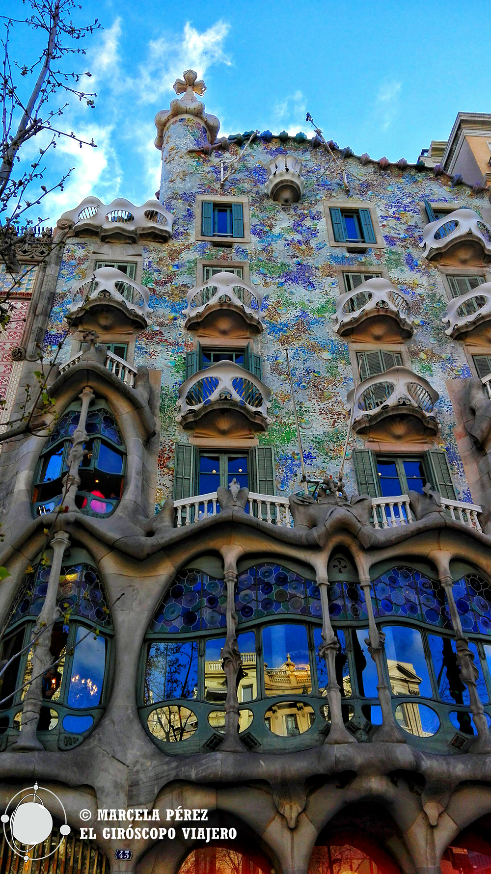 La inconfundible fachada de Casa Batlló