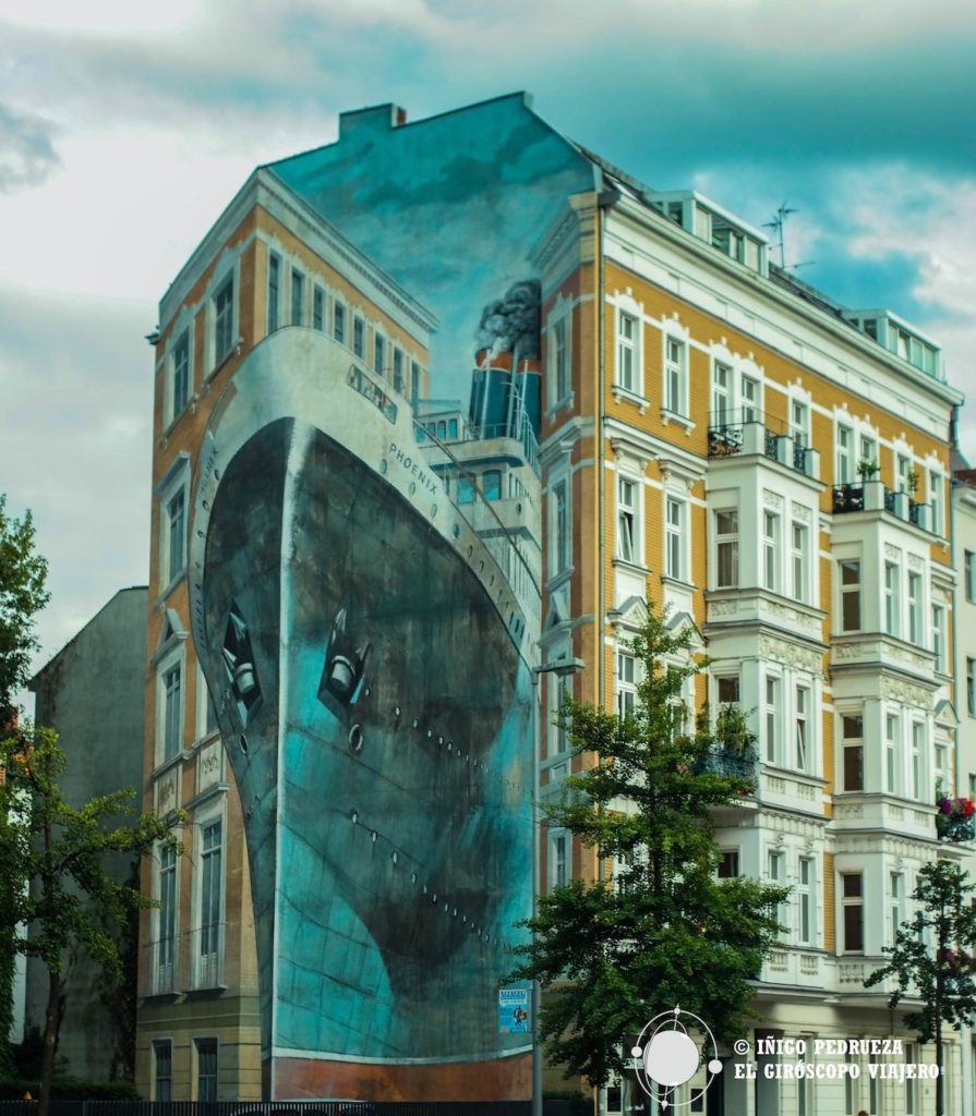 Más arte urbano. Un trampantojo magnífico (trompe l'oeil si prefieren) en el barrio de Charlottemburg. ©Iñigo Pedrueza.