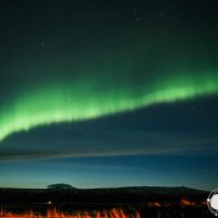 Auroras boreales en Islandia. Las luces mágicas en la isla de hielo y fuego