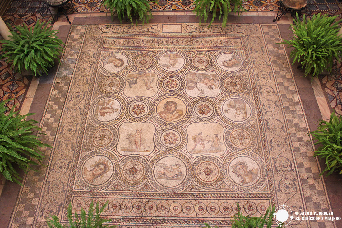 Mosaicos del yacimiento romano de Italica en el Palacio de la Condesa de Lebrija