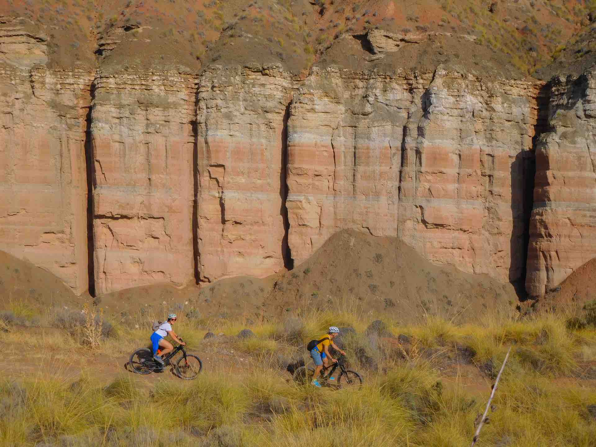El desierto de Gorafe en bici. Los Coloraos, badlands y farwest en Granada
