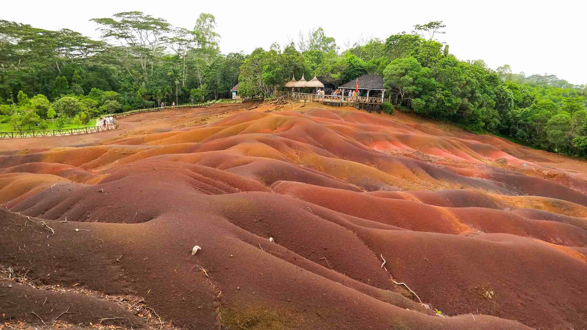 La Tierra de los siete colores de Chamarel, curiosidad geológica en isla Mauricio