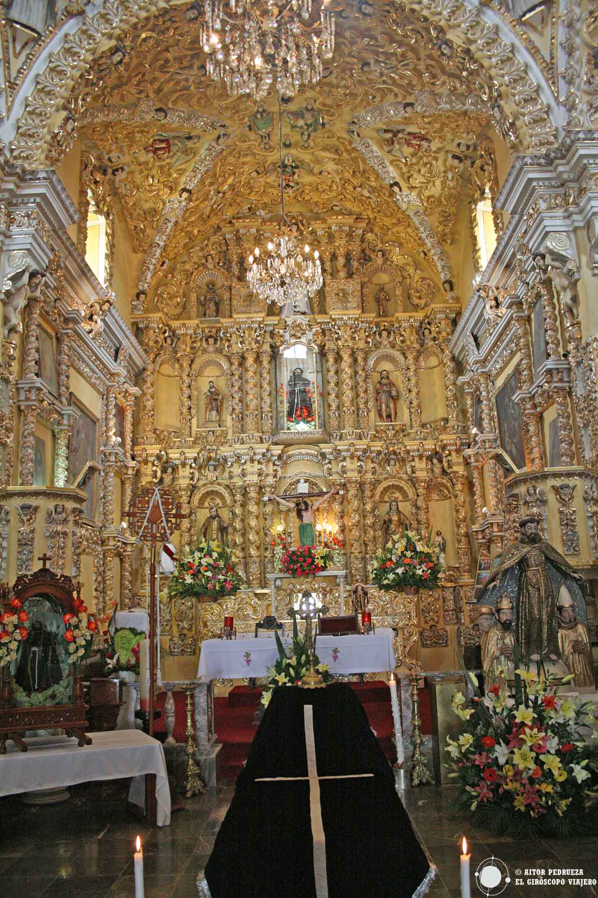 Interior de la Iglesia de San Francisco de Acatepec
