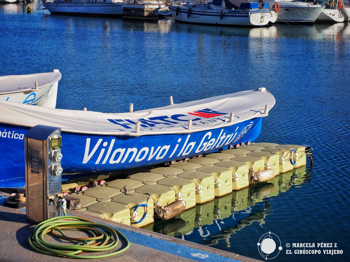 Paseando por la marina de Vilanova i la Geltrú
