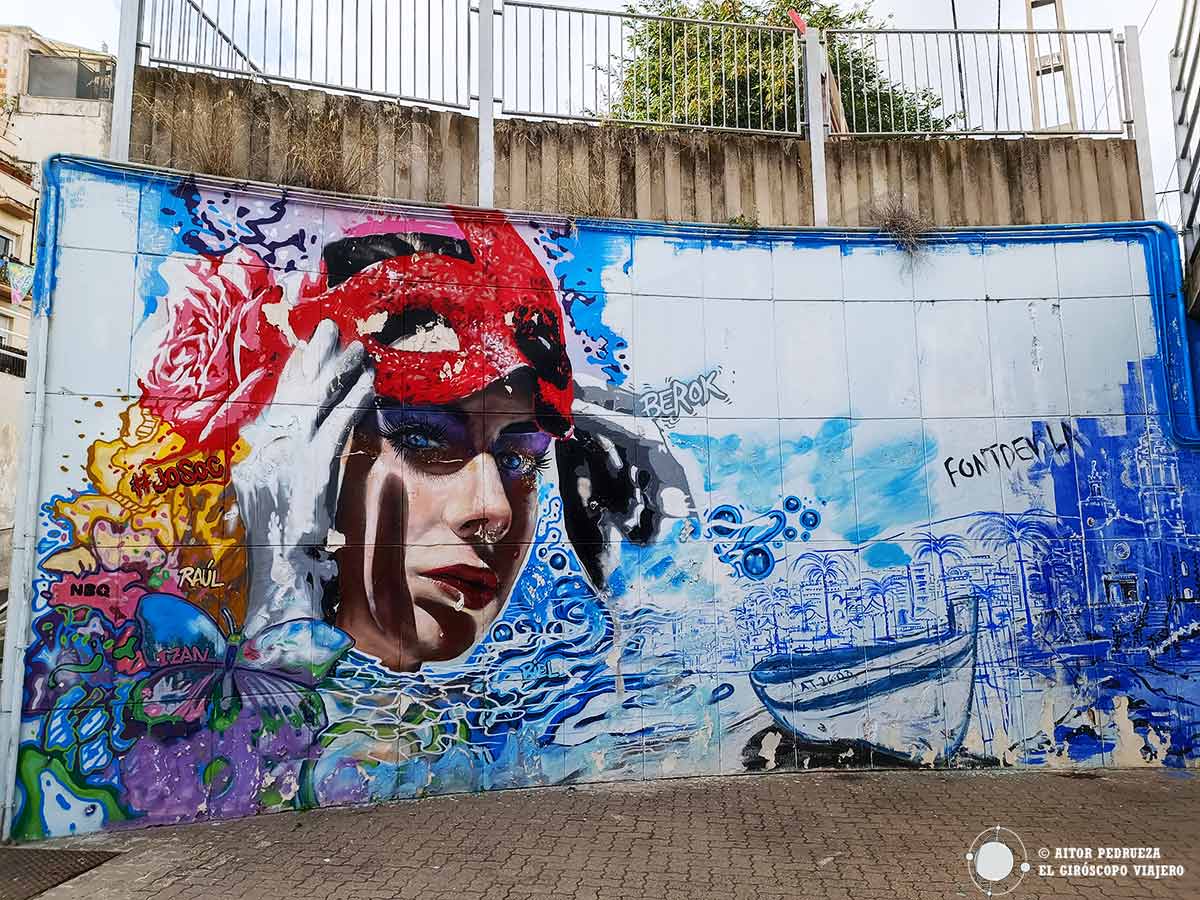 Murales de arte urbano en Sitges