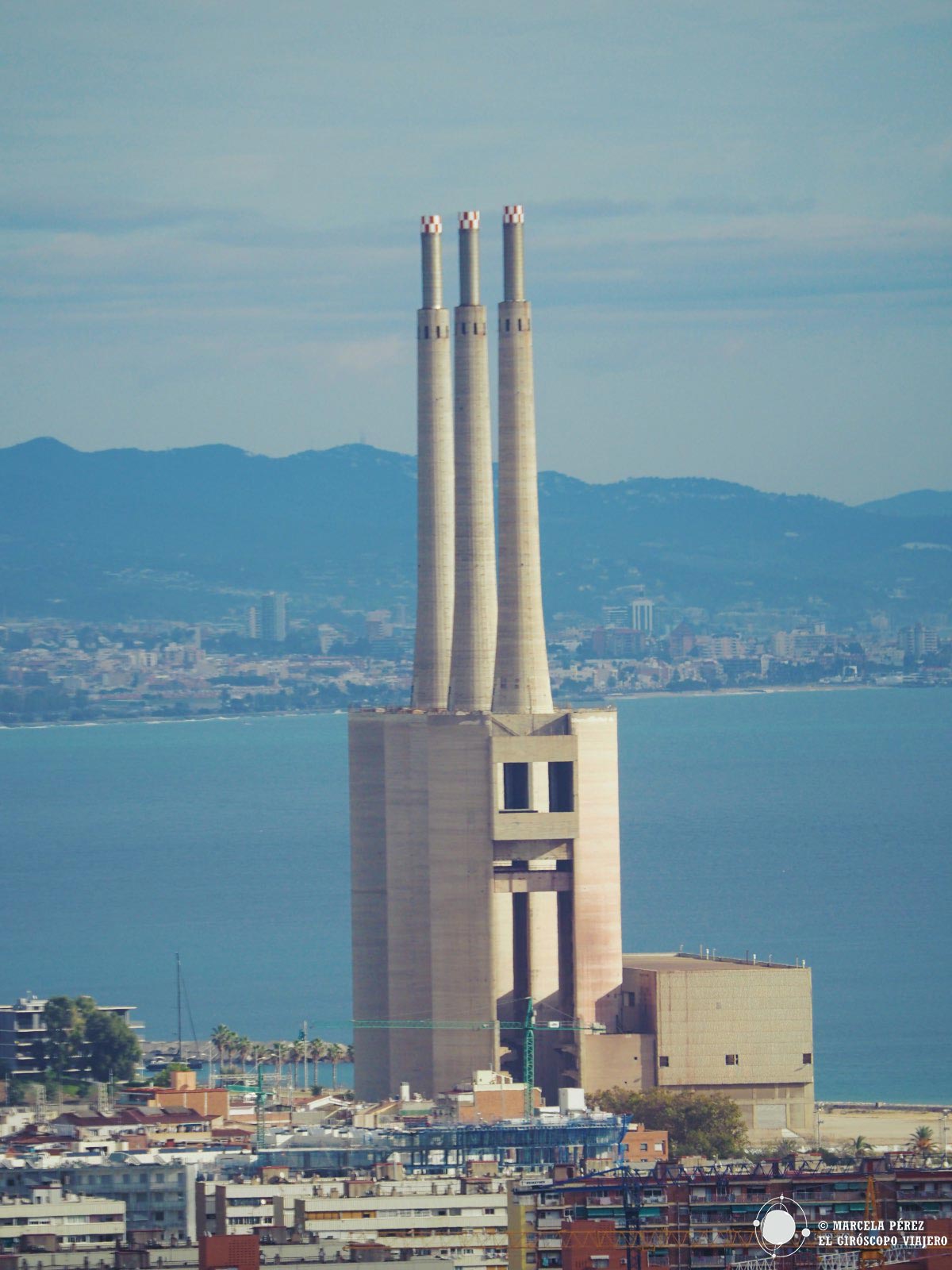 Las tres chimeneas símbolo representativo de Barcelona