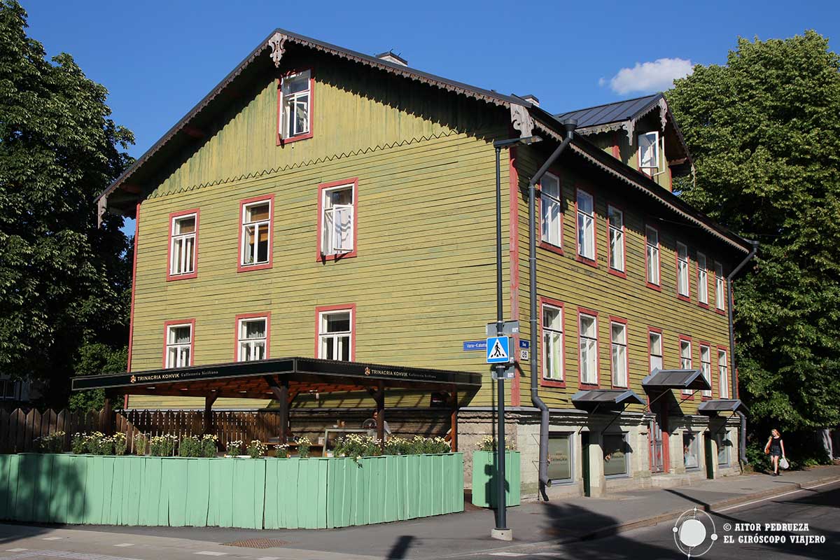 Casas de madera del barrio de Kalamaja en Tallin