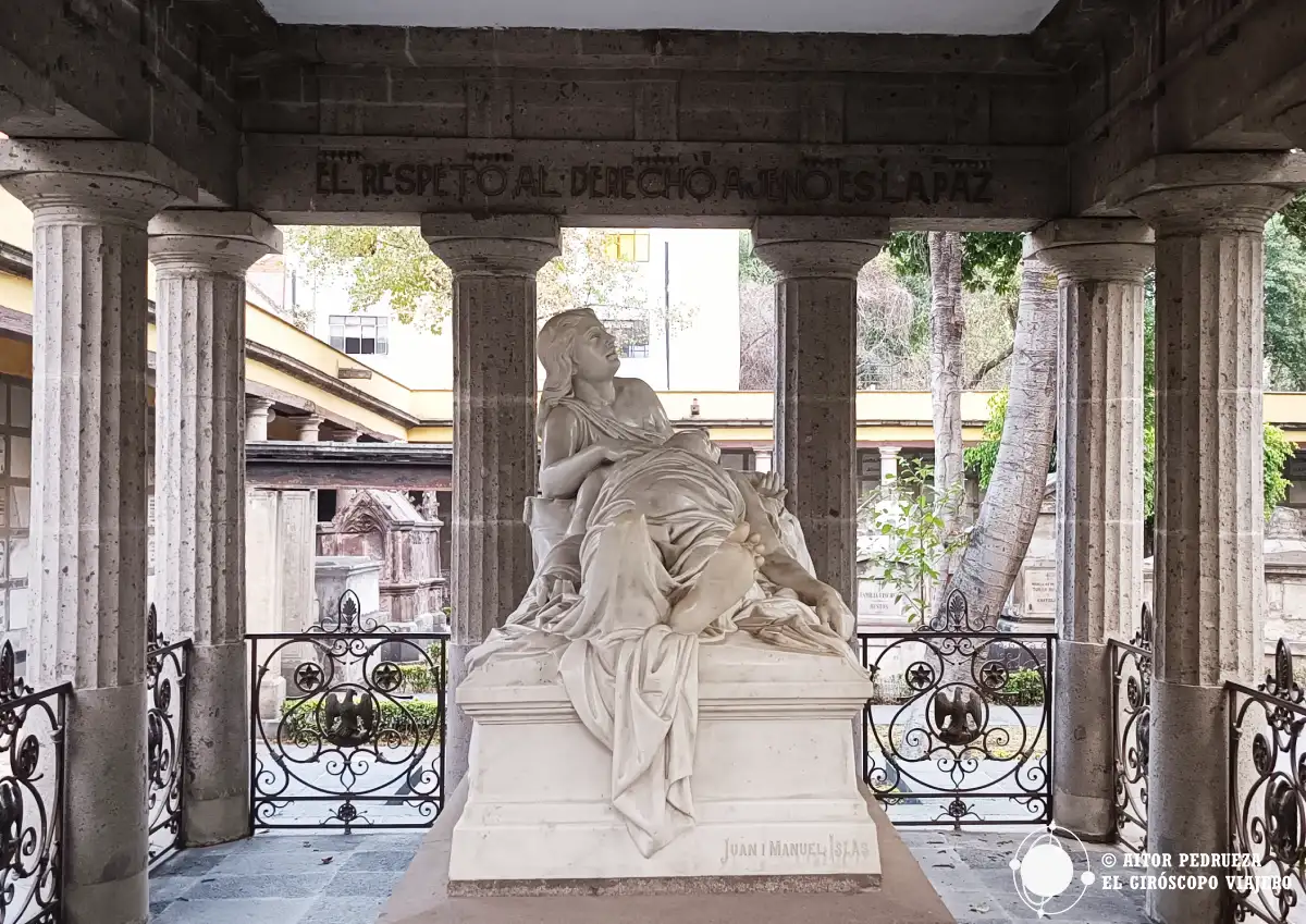 Tumba de Benito Juárez en el Panteón San Fernando