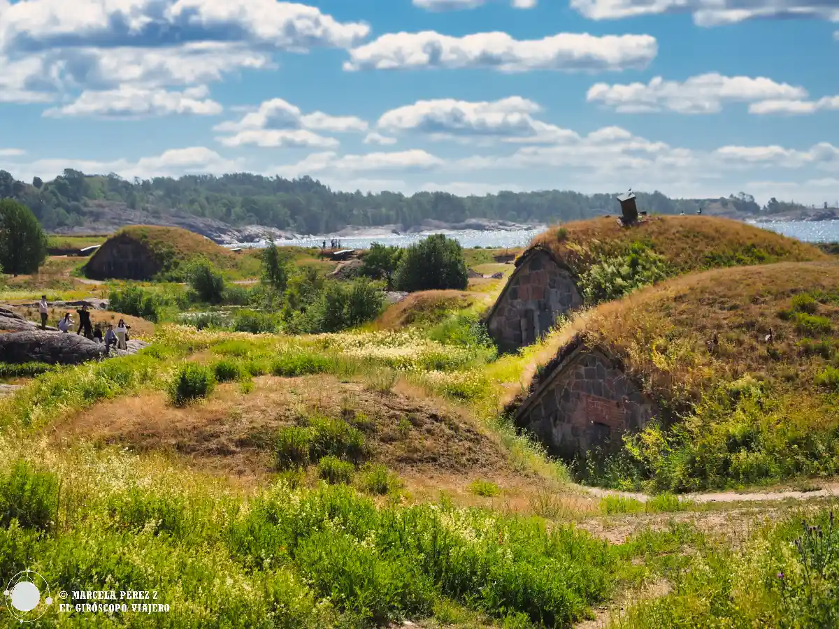 Barracones en la isla de Suomenlinna