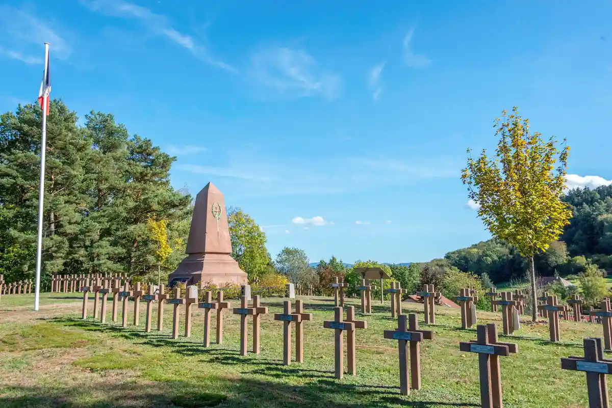 Cementerio militar de Tiges en Saint Dié des Vosgos