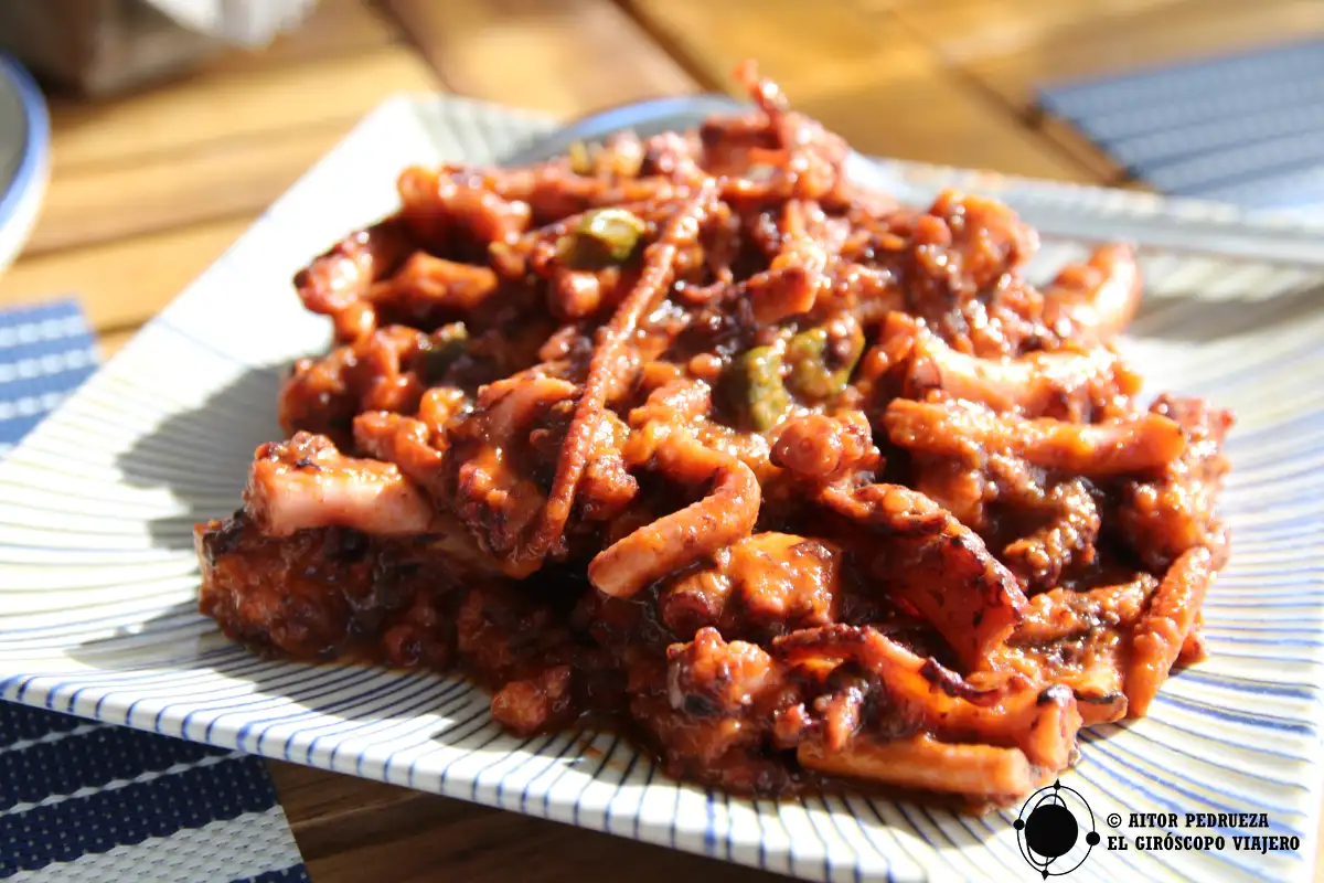 Comida en el barco de Arennera Laguna Experience