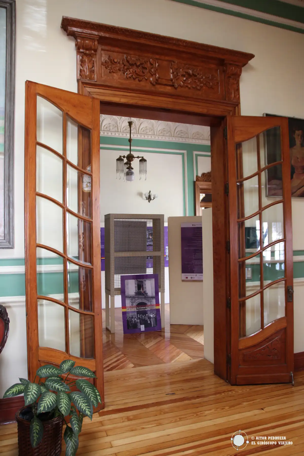 En el Ateneo Español de Ciudad de México se llevan a cabo presentaciones y exposiciones.