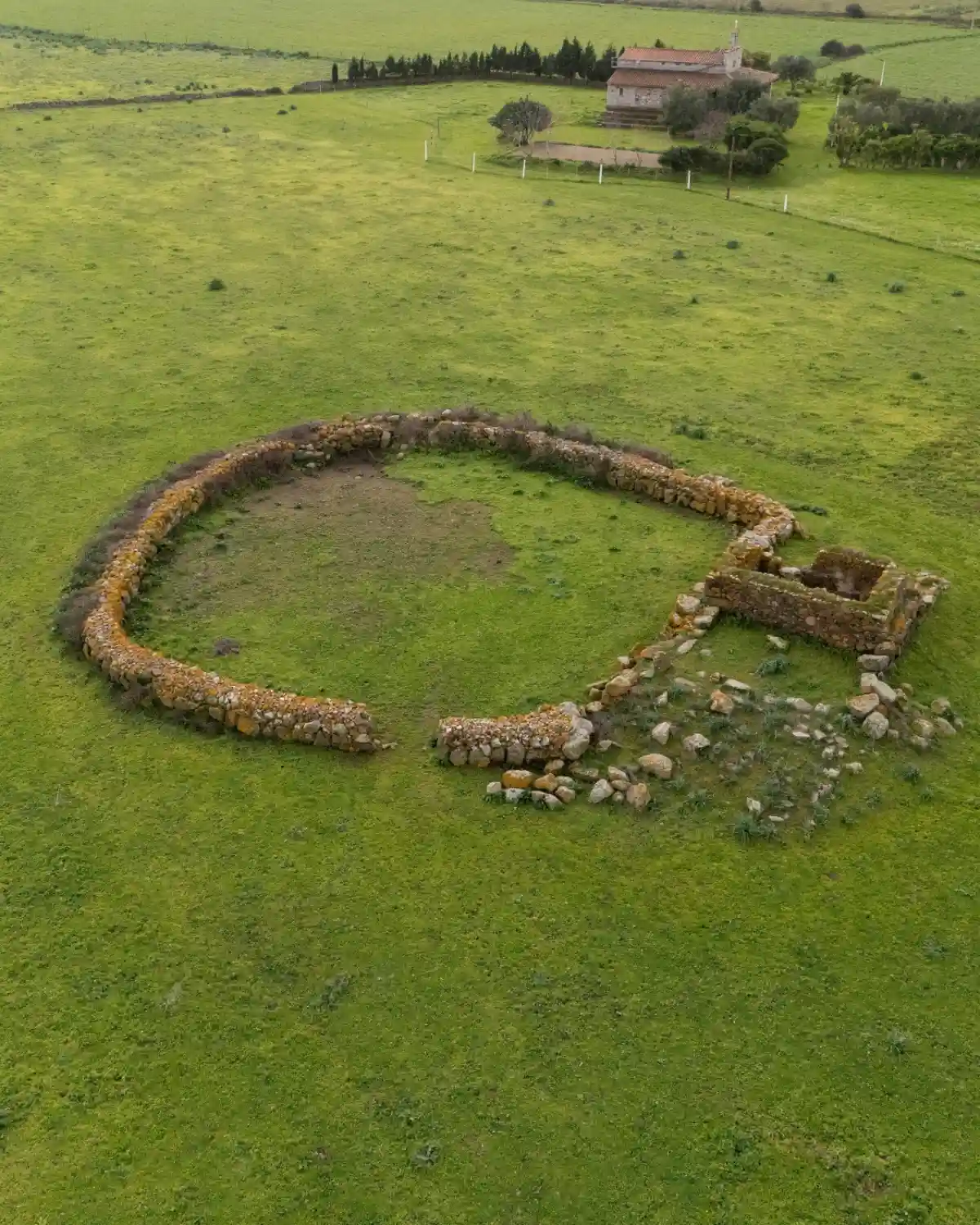Tempio a Megaron (en la pedanía de Spadula),