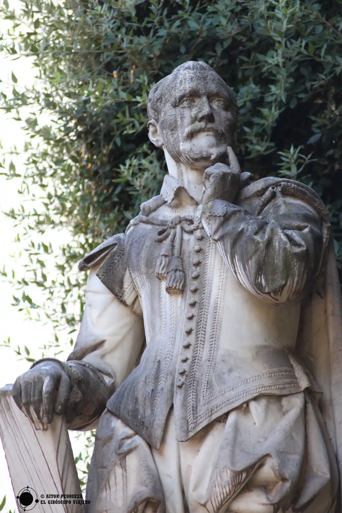 Escultura de Torquato Tasso en Sorrento