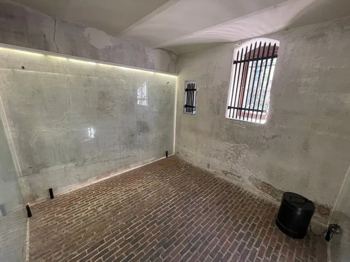 Dodencellen (Celdas de la Muerte) en el ayuntamiento de Poperinge