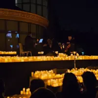 Candlelight: Una noche de velas, ABBA, Queen y memoria en el Hospital de Sant Pau