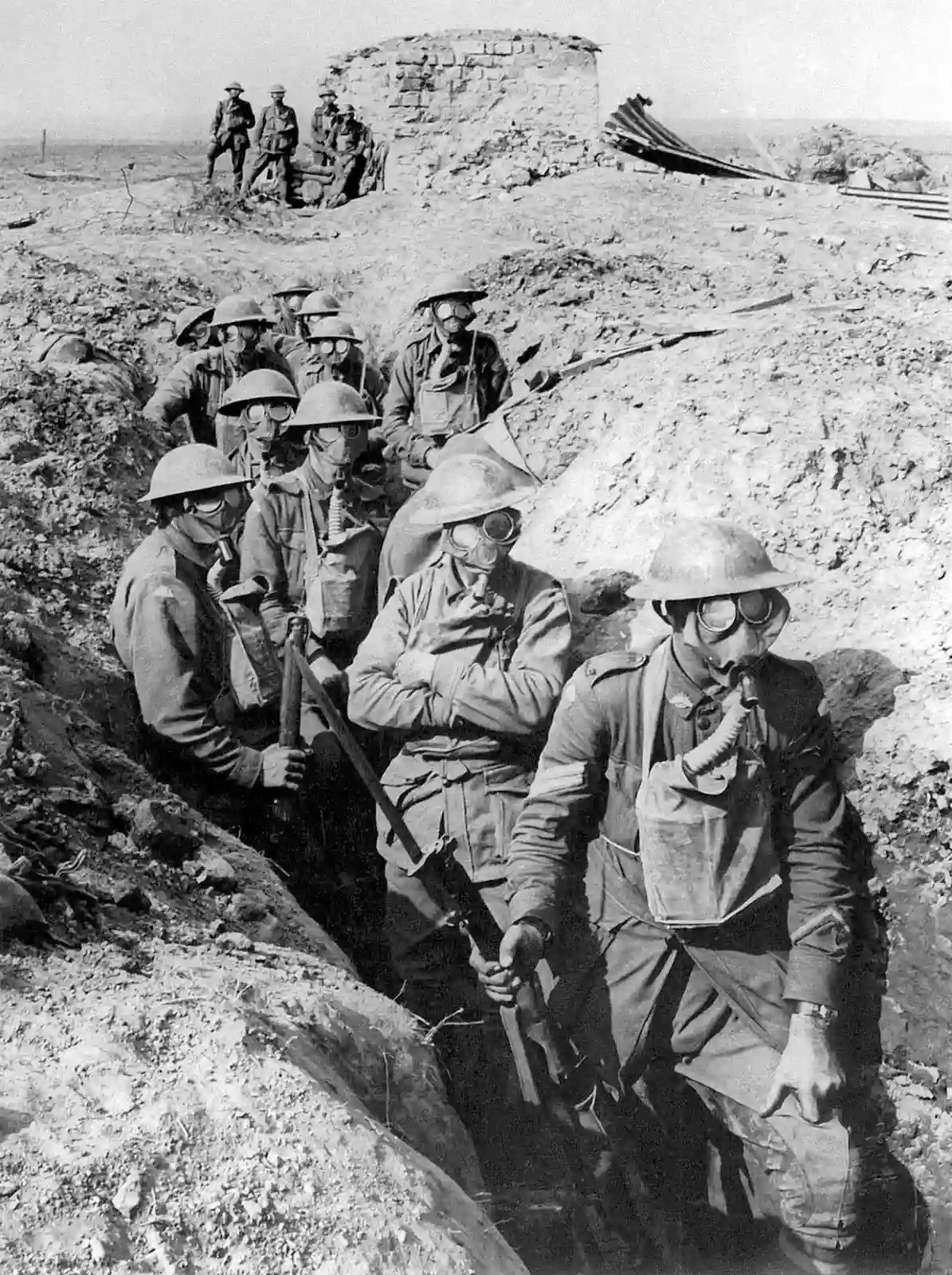 Soldados británicos con máscaras de gas en las batallas de Ypres